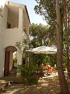 große Ferienwohnung Villa Dolores in der Bucht von Salina Sicca - Cala Liberotto am Sandstrand gelegen