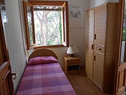 große Ferienwohnung Villa Dolores in der Bucht von Salina Sicca - Cala Liberotto am Sandstrand gelegen