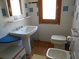 große Ferienwohnung Villa Dolores in der Bucht von Salina Sicca - Cala Liberotto am Sandstrand gelegen